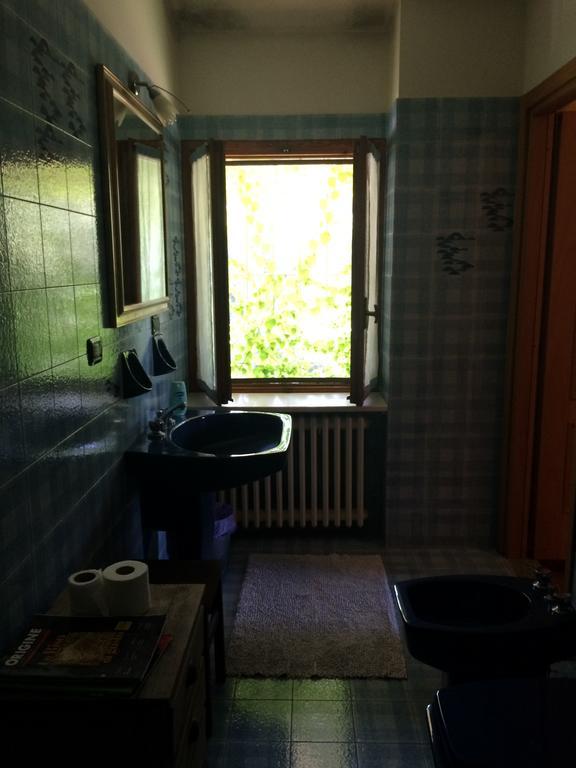 Bed and Breakfast Fattoria Sequoia Castagneto Po Zimmer foto