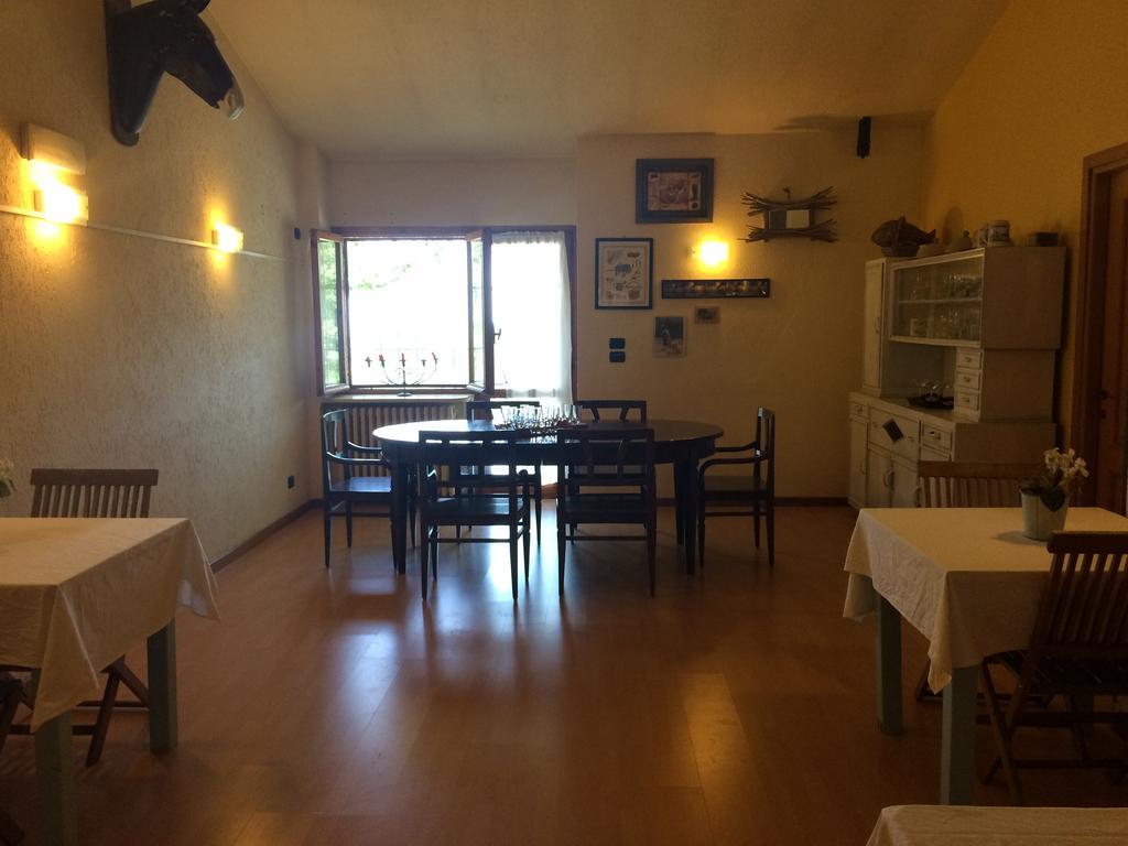 Bed and Breakfast Fattoria Sequoia Castagneto Po Exterior foto