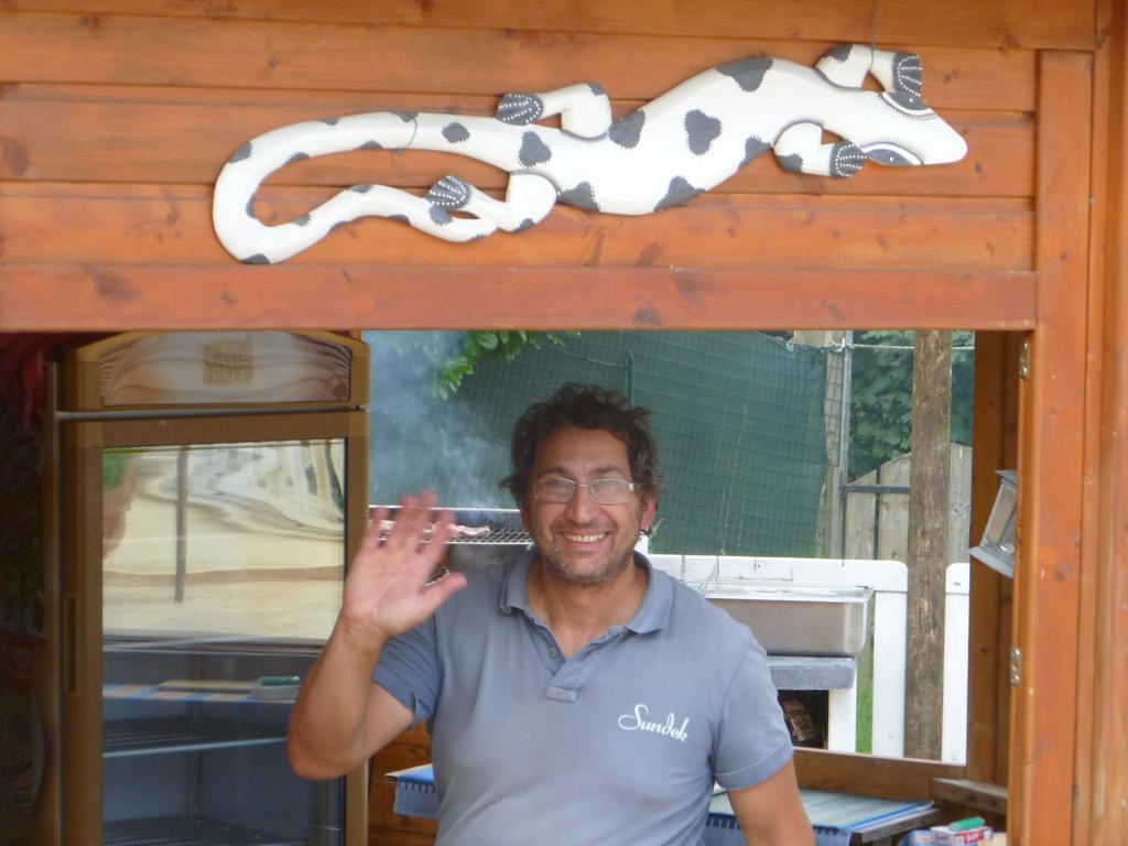 Bed and Breakfast Fattoria Sequoia Castagneto Po Exterior foto